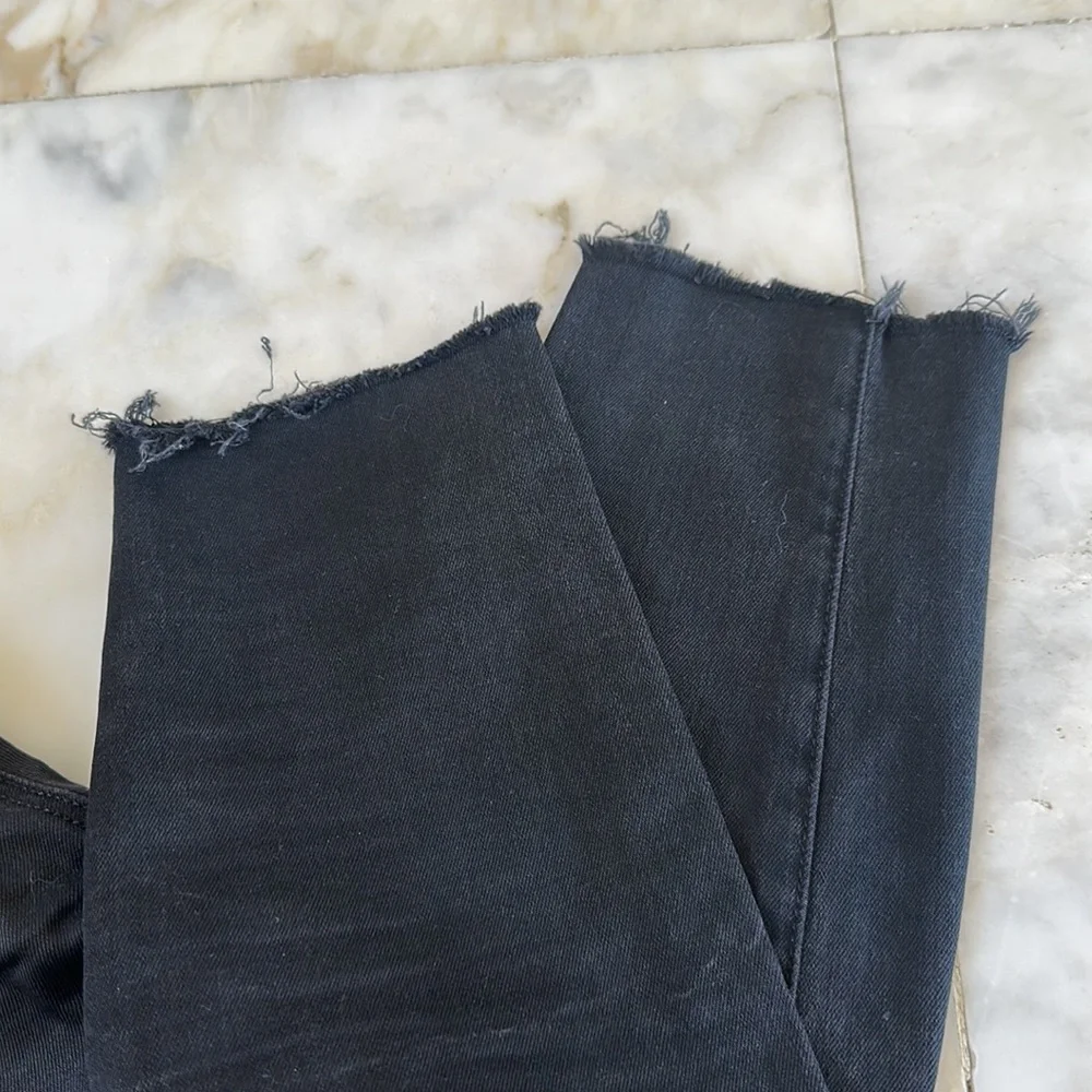 J Brand Black Low Rise Crop Skinny Jeans